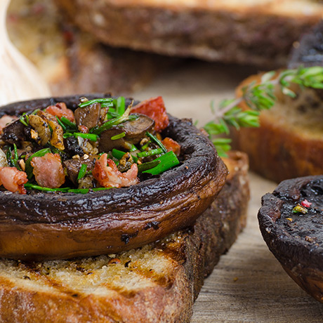 Portobellos grillés au prosciutto