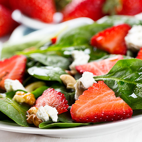 Salade d'épinards et de fraises