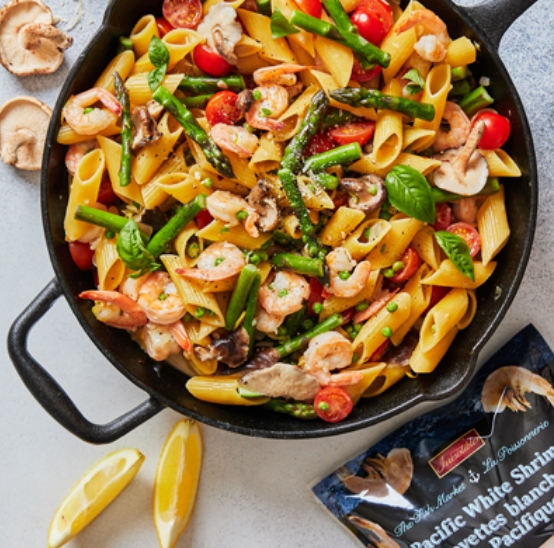 Pâtes primavera aux crevettes et aux champignons