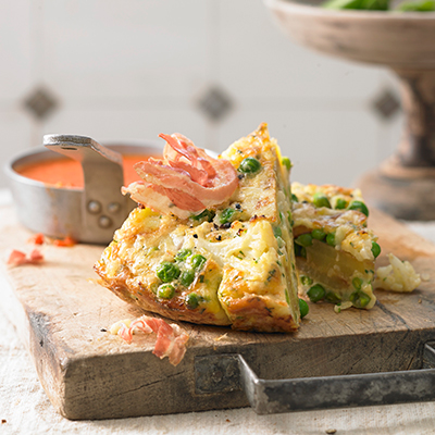 Cauliflower frittata with bacon and red pepper sauce