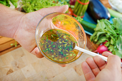 Marinade aux fines herbes et à l'ail (méditerranéenne)