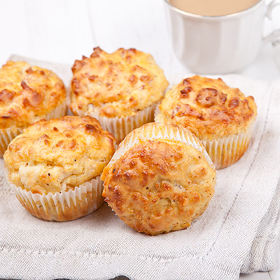 Muffins aux dattes et au fromage parmesan