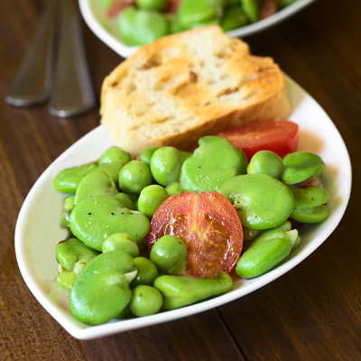 Salade de gourganes aux calmars et à la tomate séchée