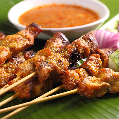 Satay de poulet à l’arachide