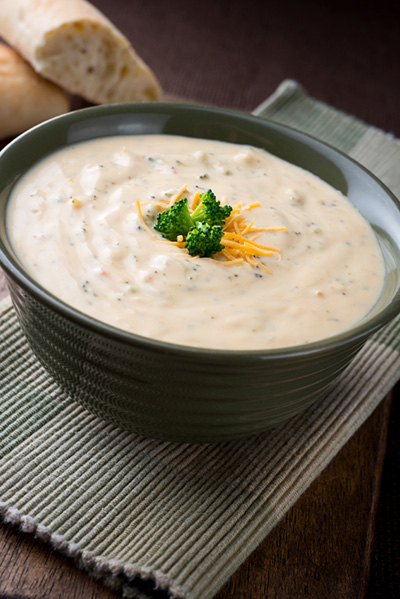 Hot and Creamy Swiss Almond Spread for végétables