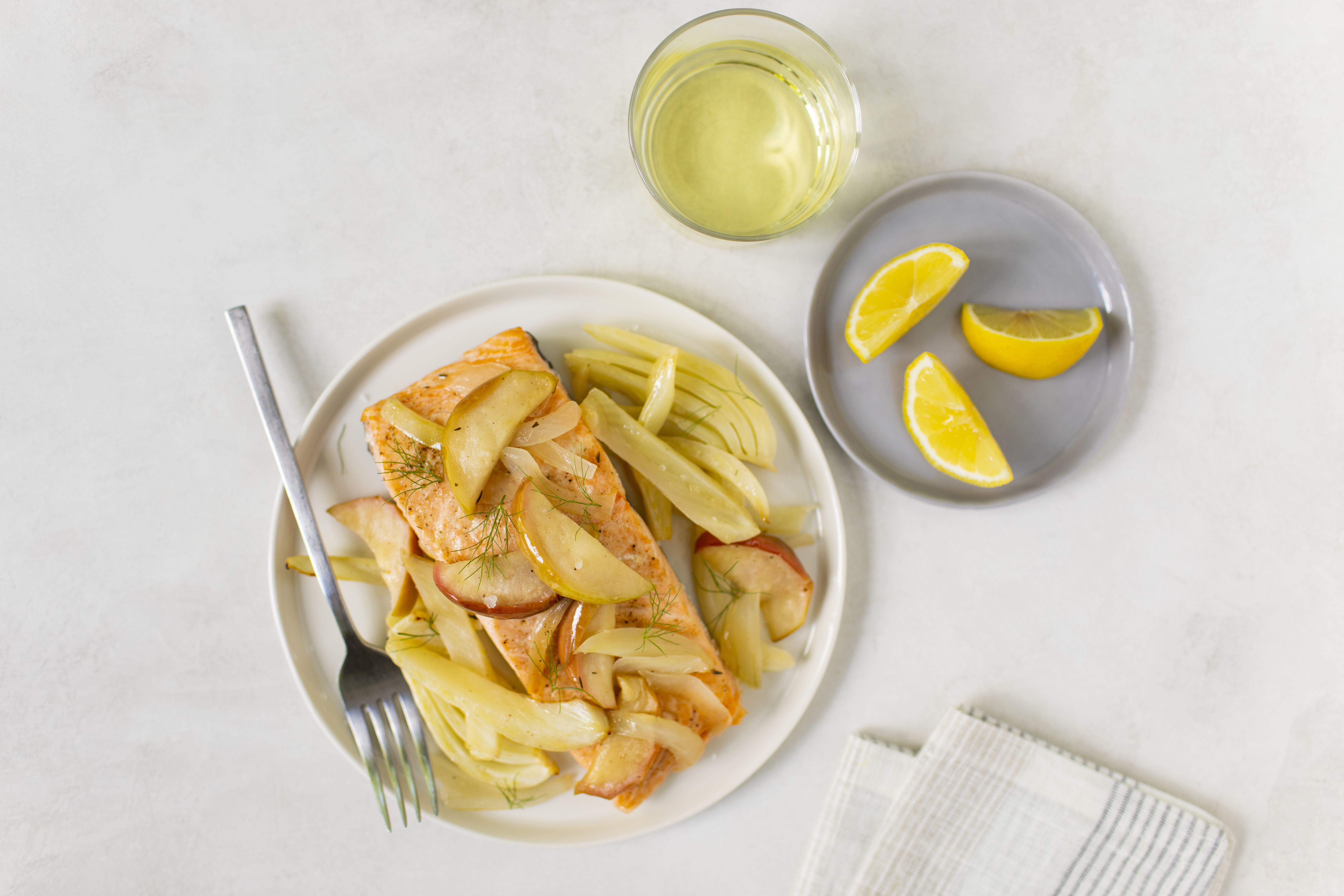 Salmon with Carmelized Apples & Fennel