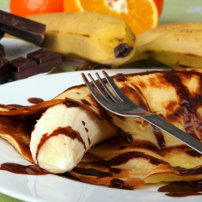 Banane grillée et son caramel au rhum