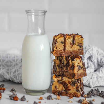 Barres de biscuit à l'érable, aux pacanes et pépites de chocolat