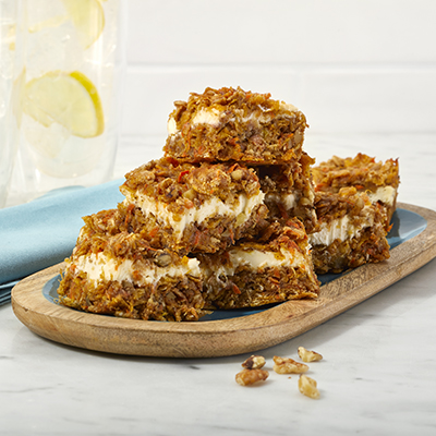 Barres de collation au gâteau aux carottes