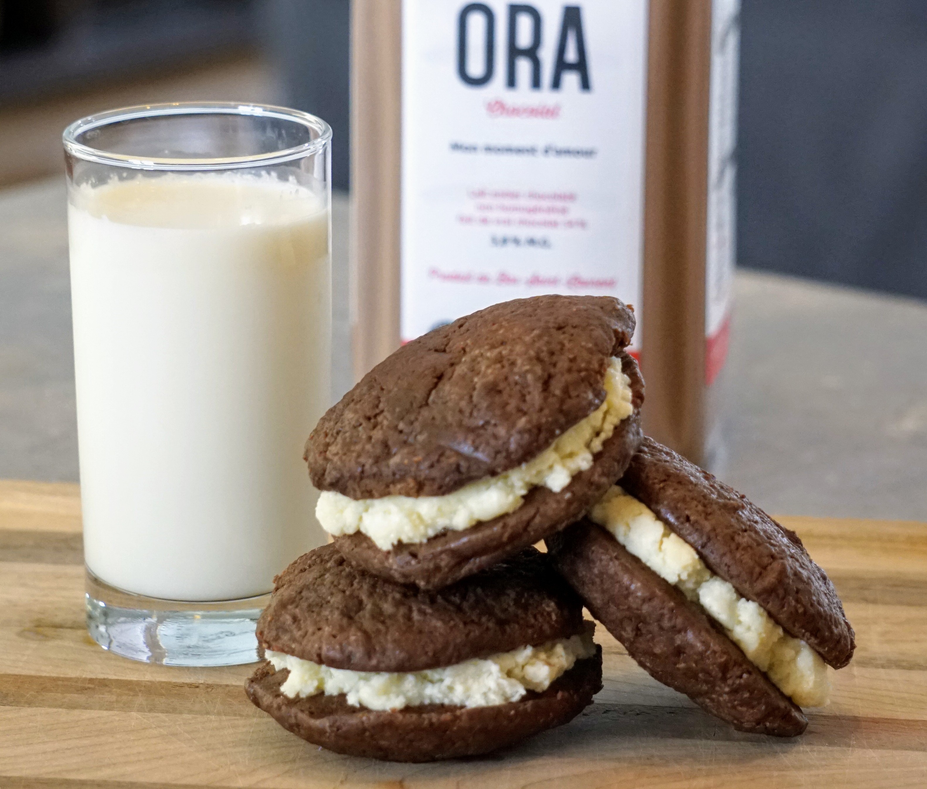 Laiterie Ora Ice cream sandwich