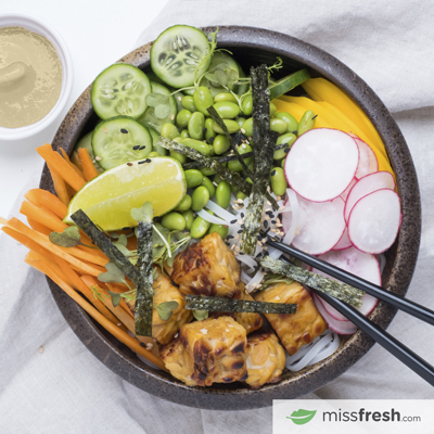 Vegetarian Poké Bowl with Tempeh and Sesame