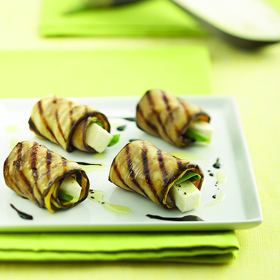 Bouchées d’aubergines et de légumes grillés à la mozzarella