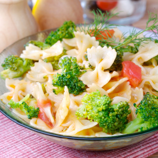 Boucles au brocoli et au fromage de chèvre