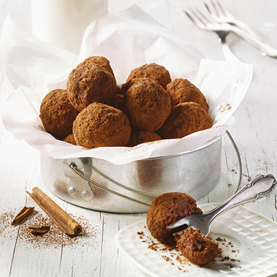 Boules d'énergie au yogourt glacé et beurre de noix