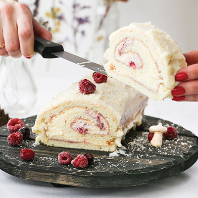 Bûche glacée au coulis de petits fruits