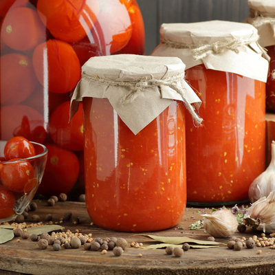 Italian tomato caning from Marina St-Pierre