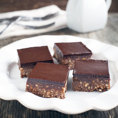 Carrés au chocolat et noix sans cuisson