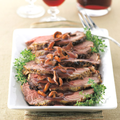 Côte de bœuf à la sauce au vin et aux champignons sauvages