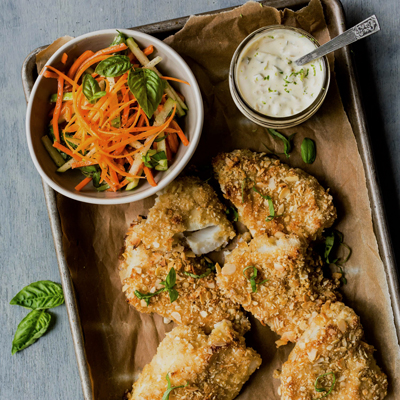 Filets de poisson panés au four, mayo lime et cornichon