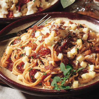 Linguini pomodoro au bacon croustillant