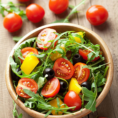 Mesclun à la tomate et aux pêches