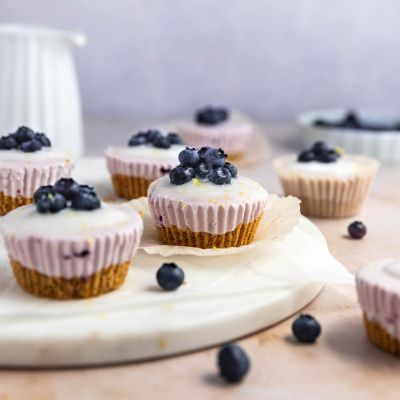 Mini gâteaux au fromage aux bleuets (sans cuisson)