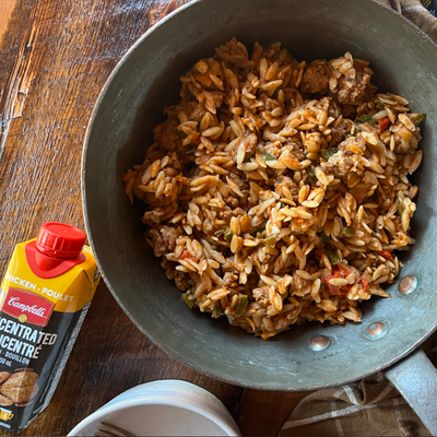 Orzo, peppers and Italian sausages One Pot