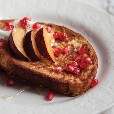 Pain doré et ricotta à la noix de coco