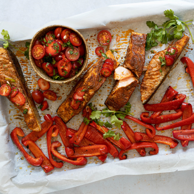 Salmon platter with strawberry-tomato salsa