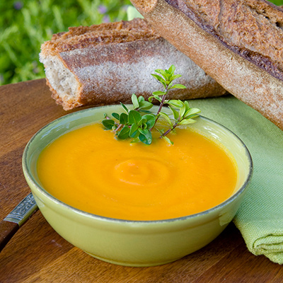 Potage de carottes, parfumé à l'orange 