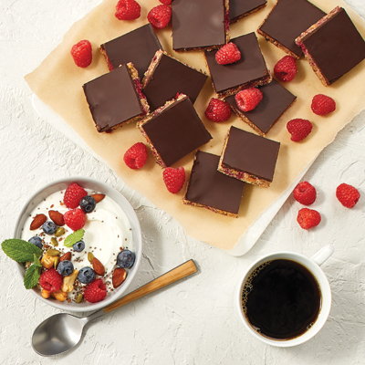 Peanut butter raspberry protein squares