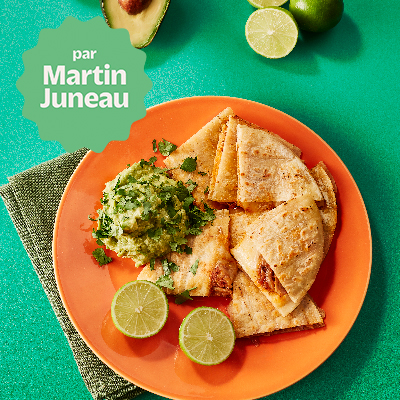 Quesadillas au poulet rôti effiloché avec monterey jack et avocats