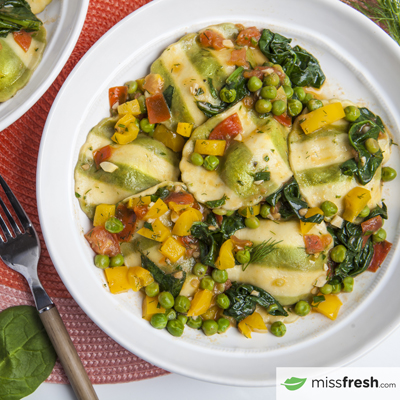 Ravioli frais aux 3 fromages et épinards beurre blanc aux herbes et petits légumes