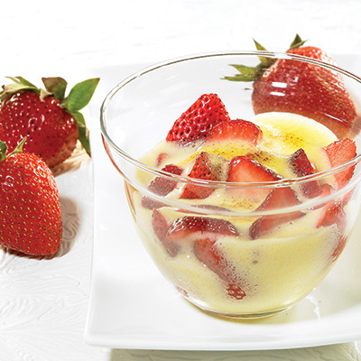 Sabayon gratiné aux fraises et au sirop d’érable