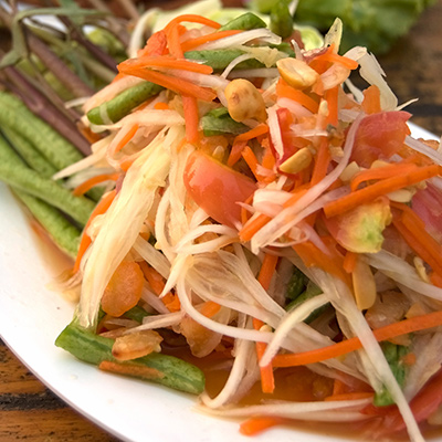 Salade de daïkon, carottes et papaye au miel