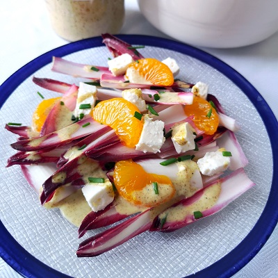 Salade d'endives rouges du Québec, feta et mandarines à La Vraie Vinaigrette La Morin