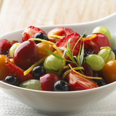 Salade de petits fruits pétillante