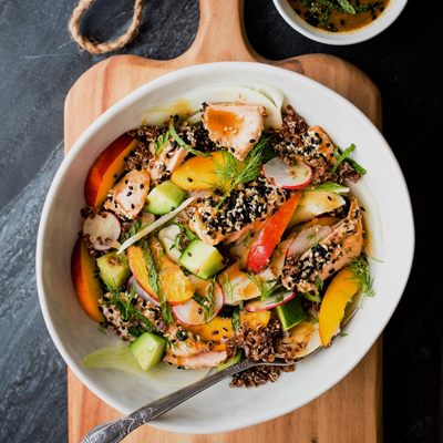 Salade de saumon grillé au miso