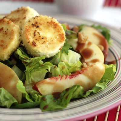 Salade garnie de truffes au fromage Le Mamirolle