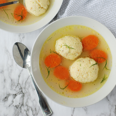 Soupe aux boules matzo