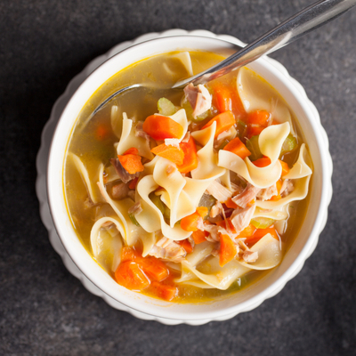 Soupe au dindon, légumes et nouilles