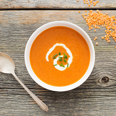 Soupe aux poivrons et aux lentilles rouges