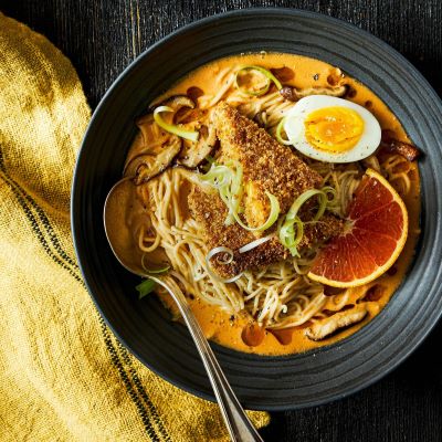 Soupe ramen et tofu katsu