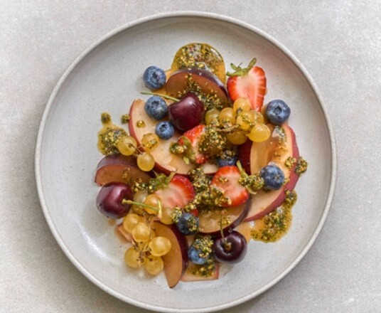 Salade de fruits et pesto sucré